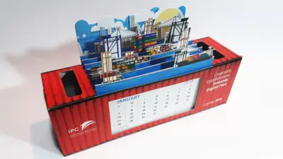 Pelindo (IPC) - Kalender 2018 - Desain Berlapis dalam Kontainer Sinergis